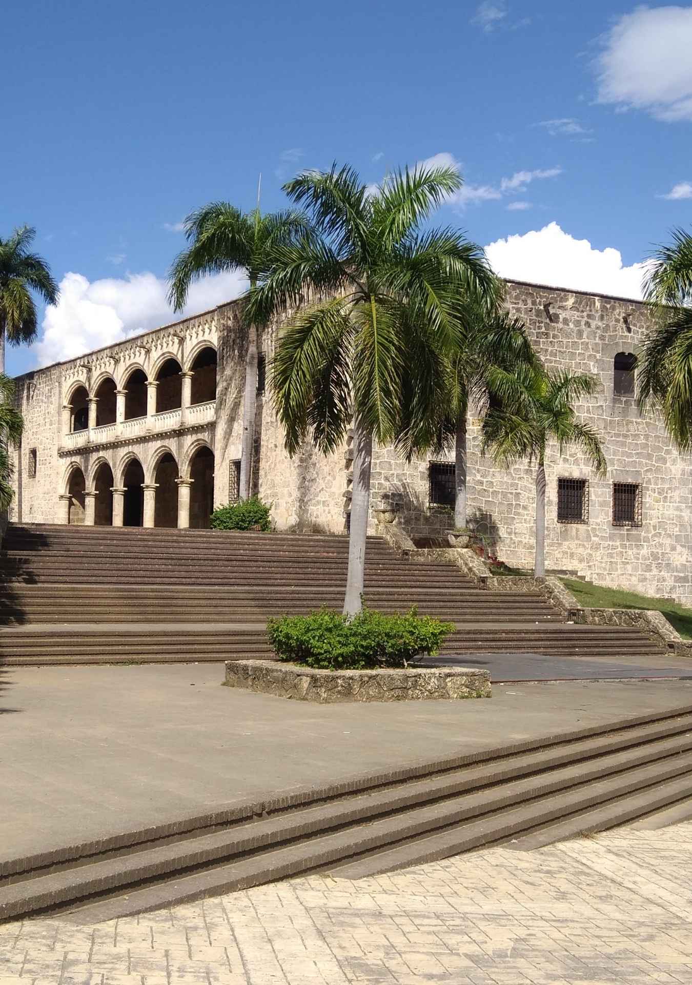 Santo Domingo (10 hours)