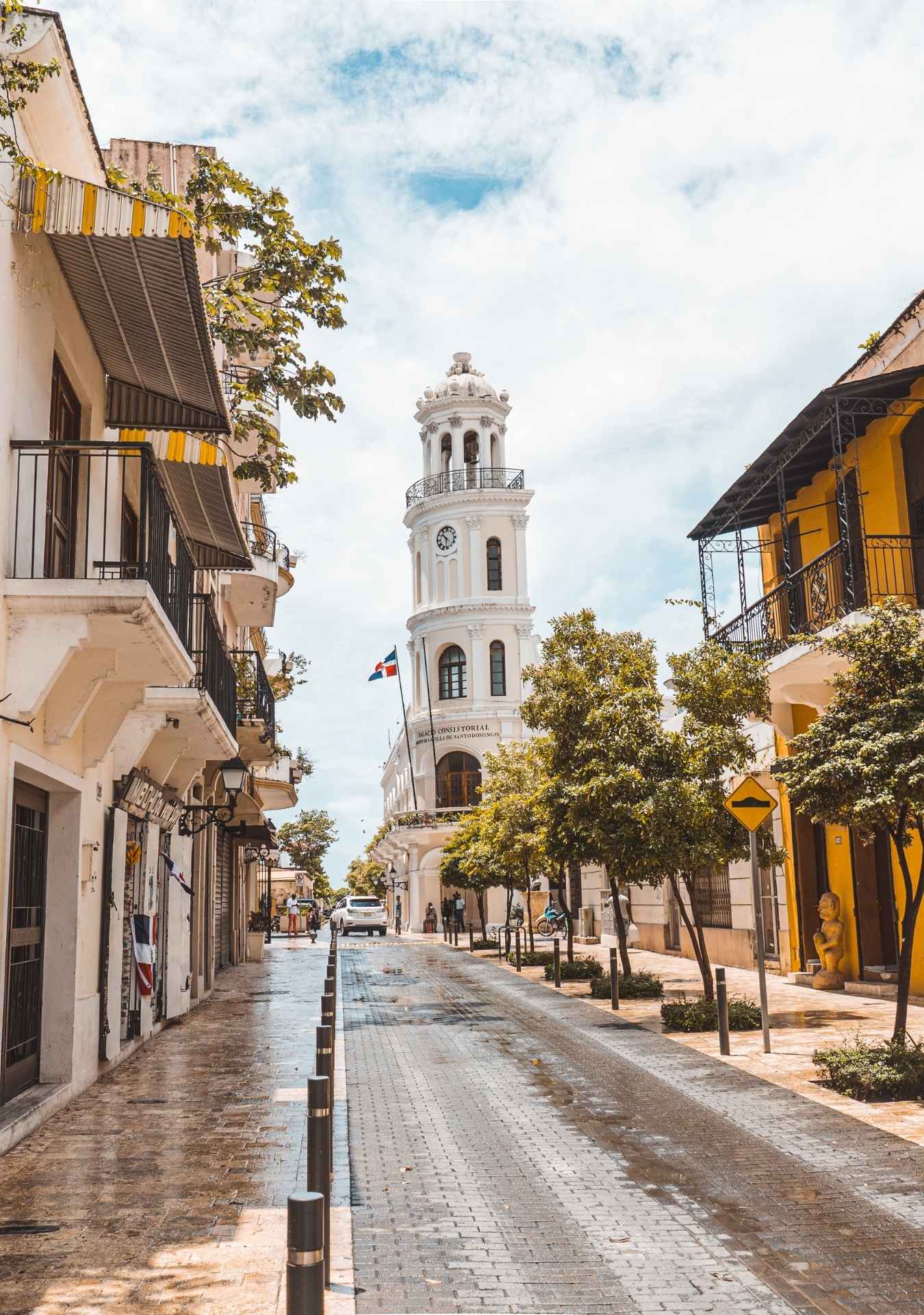 Santo Domingo (10 hours)